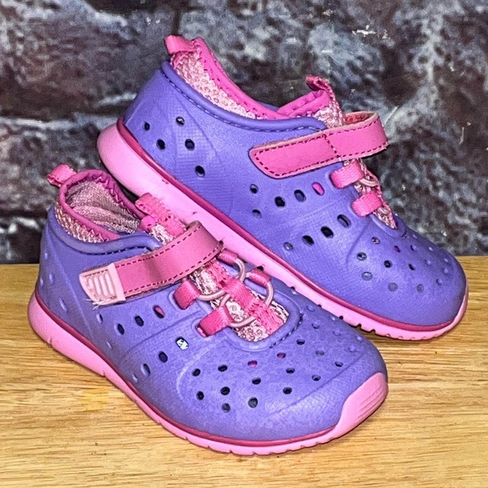 Wave Zone Kid’s Purple Pink Rubber Water Shoes Size 7 Toddler